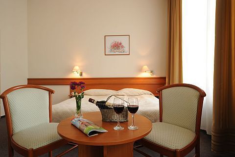 Superior apartment in Hunguest Hotel Platanus - 3-star hotel in the centre of Budapest