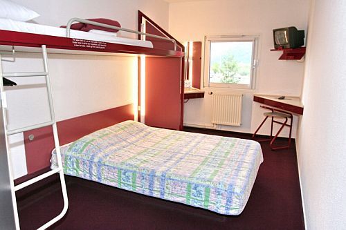 Triple room 20 kms far from Budapest -  Drive Inn Hotel in Torokbalint - 3 star accommodation only 15 minutes drive from Budapest