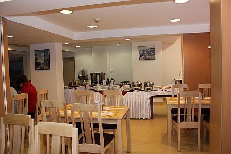 Breakfast room of Hotel Pest Inn in Kobanya in the near of Hungexpo and airport