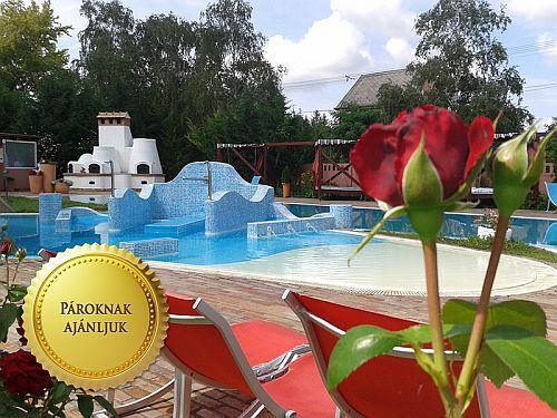 Outdoor, heated pool in Rackeve, in Duna Event Wellness Hotel