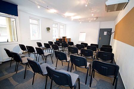 Cheap conference room in Budapest in Hotel Thomas up to 40 persons