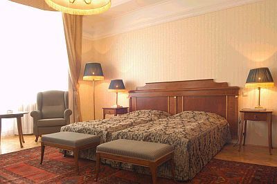 Gellert Hotel reservation superior room - romantic and elegant hotel in Budapest - weekend in hotel Gellert Budapest